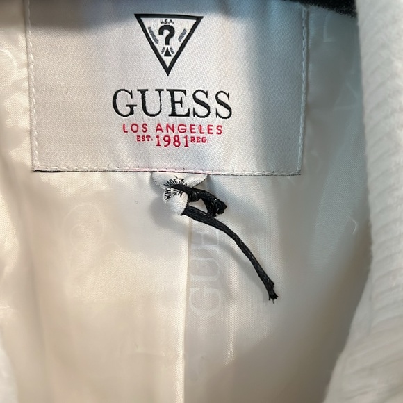 Guess Ivory Zip-Up Jacket NWOT - Picture 2 of 6